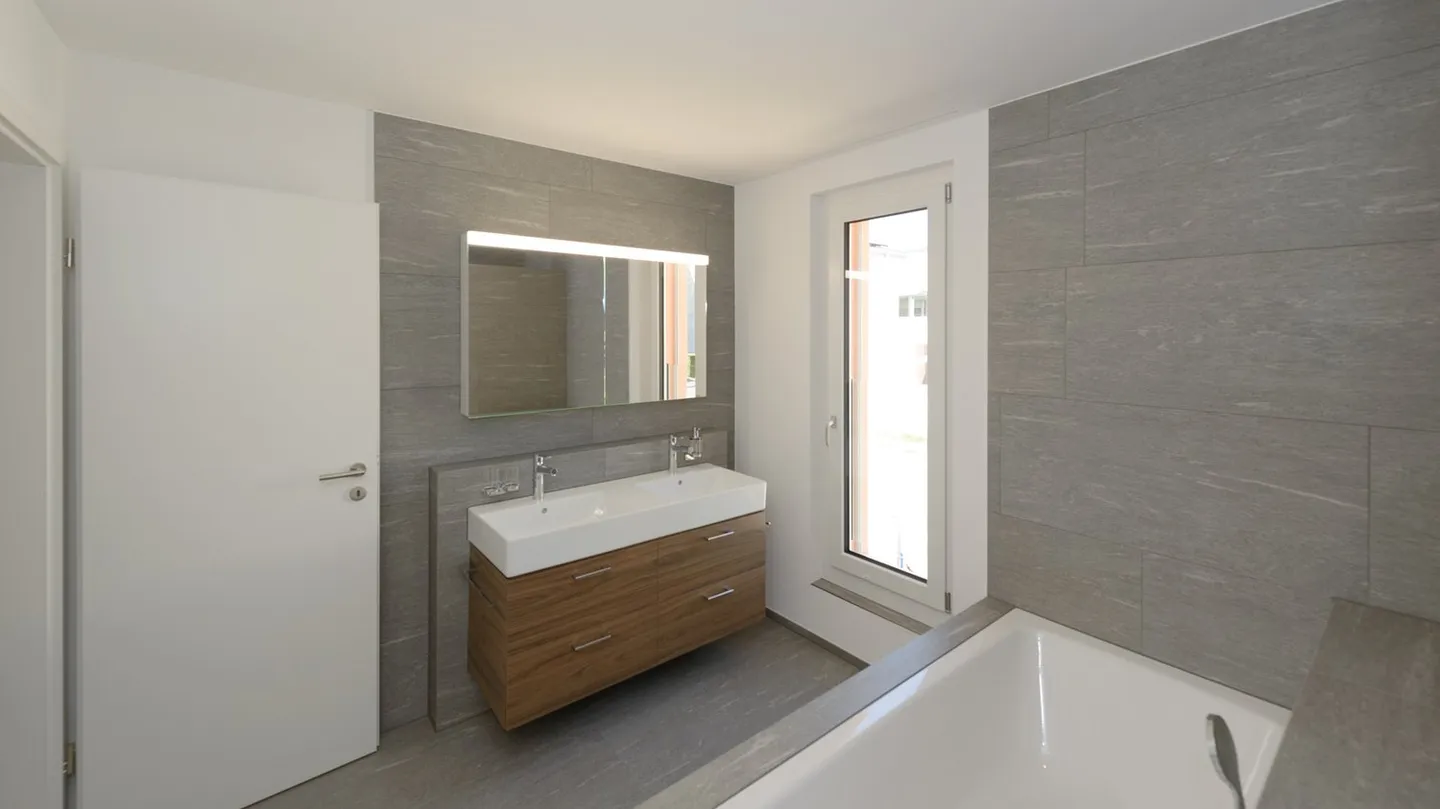 New Build Last 5 ½-Room House in Engwilen - Adjacent to Green Zone - Photo 7 of 11