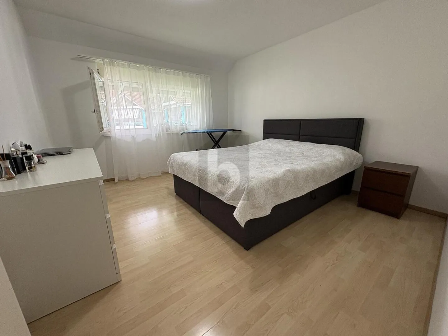 Duplex for sale - Photo 4 of 6