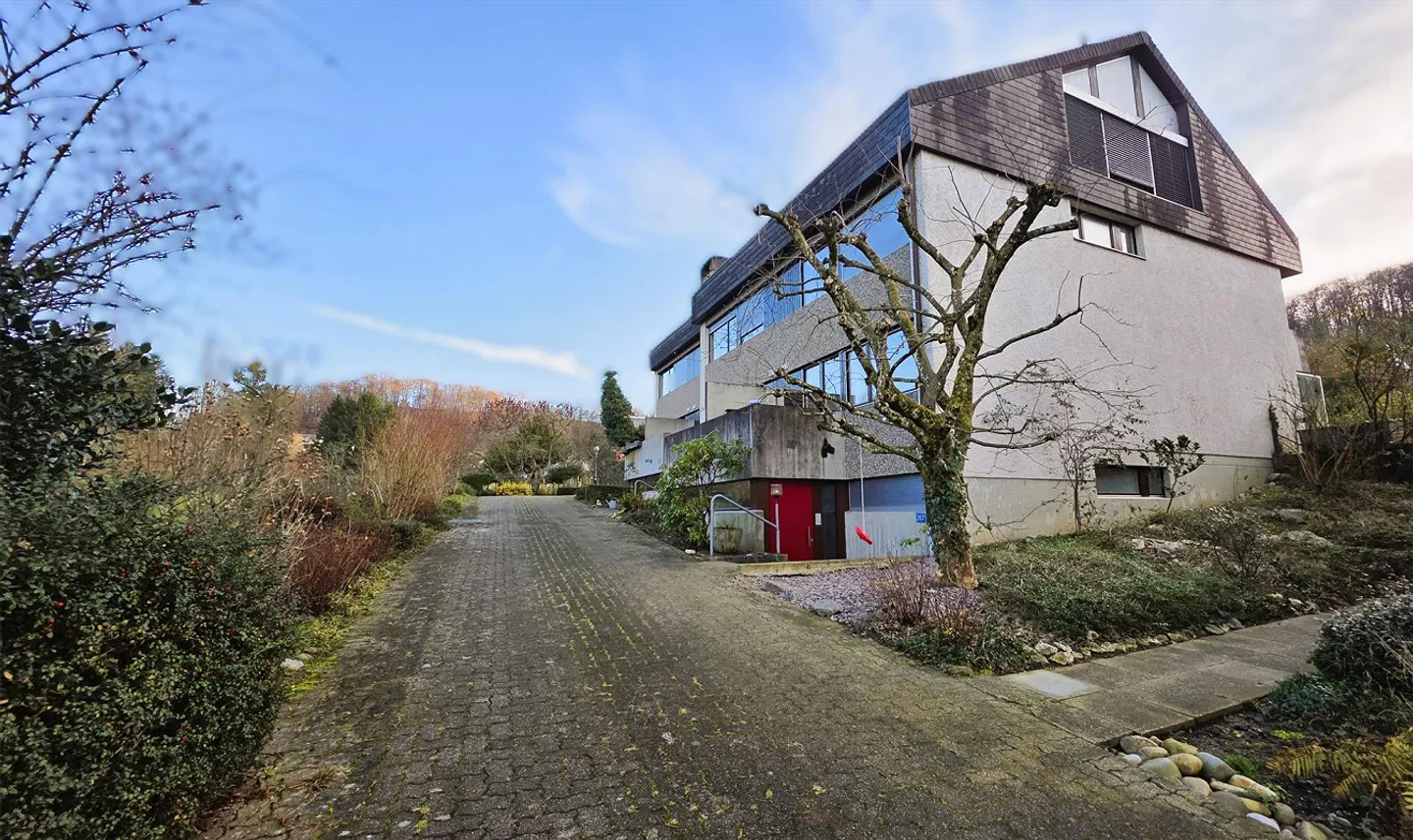 Charmantes Duplex mit Garten in Riehen - Foto 2 von 9