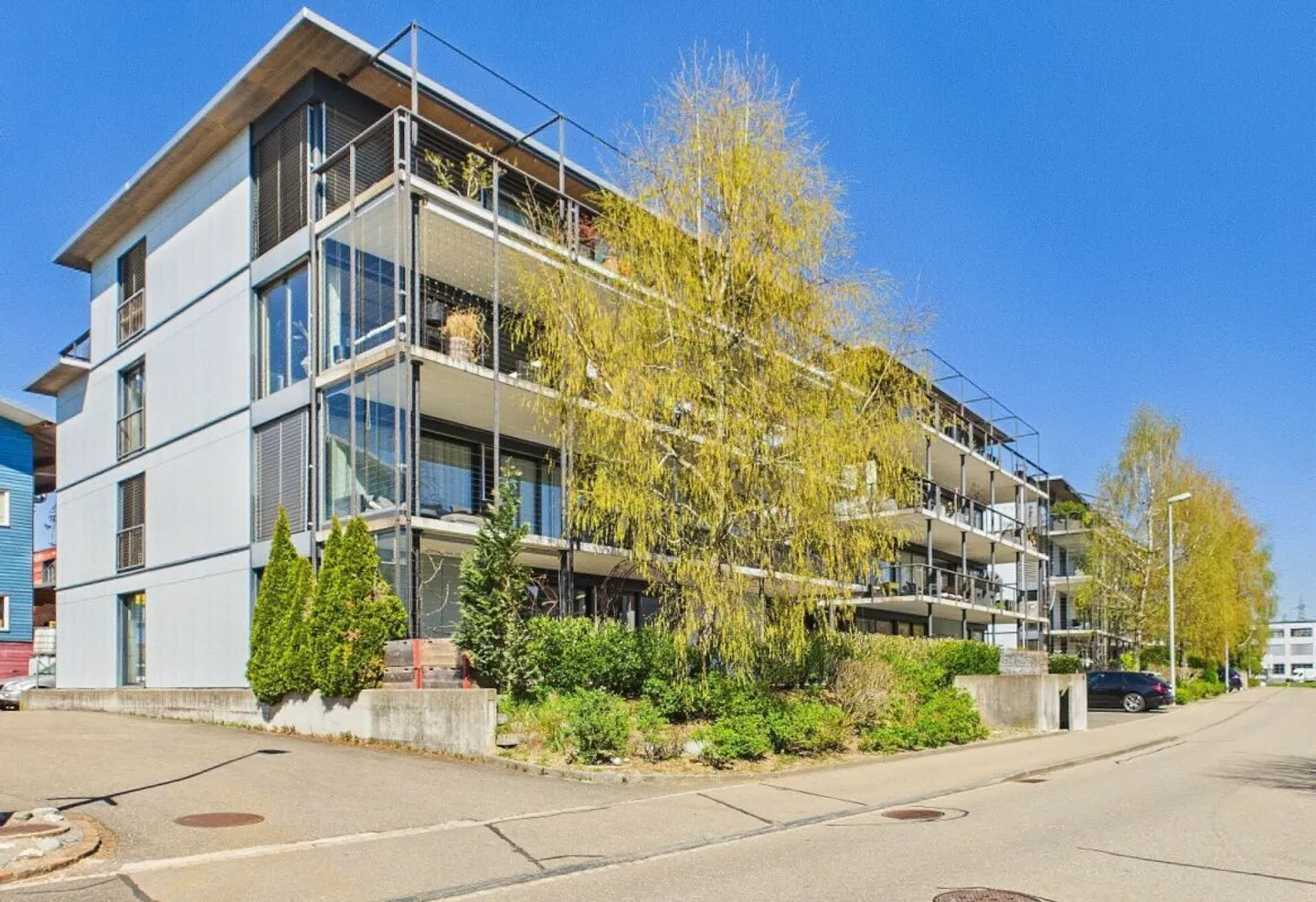 Very generous, central and sunny - Photo 8 of 8