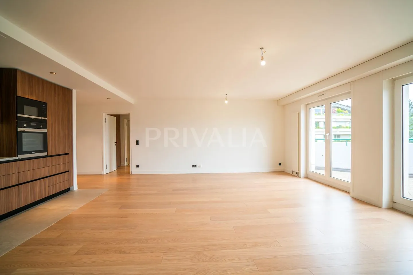 Superb contemporary apartment with two terraces and unobstructed views... - Photo 2 of 10