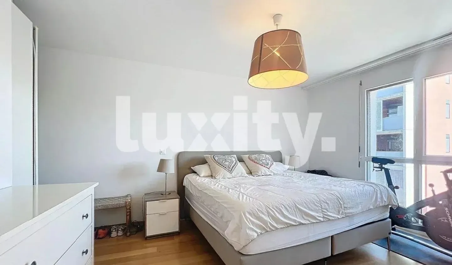 Beautiful fully furnished apartment - Photo 3 of 4