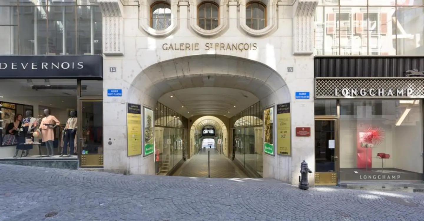 Vitrine à Louer à Lausanne - Photo 1 sur 2