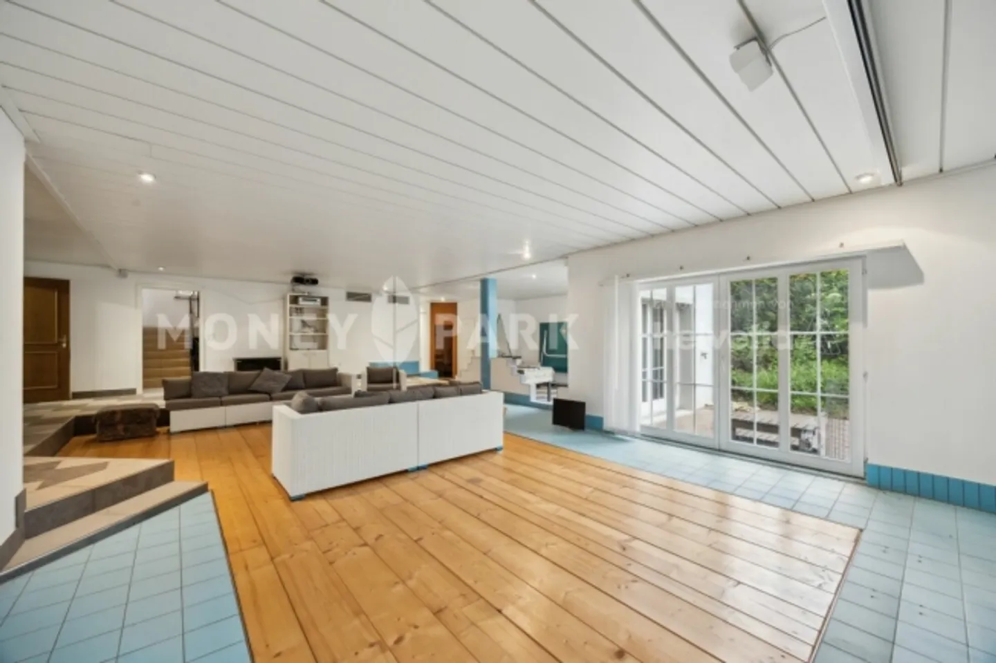 Exclusive 6.5-Room Villa - Timeless and with Many Extras - Photo 14 of 18