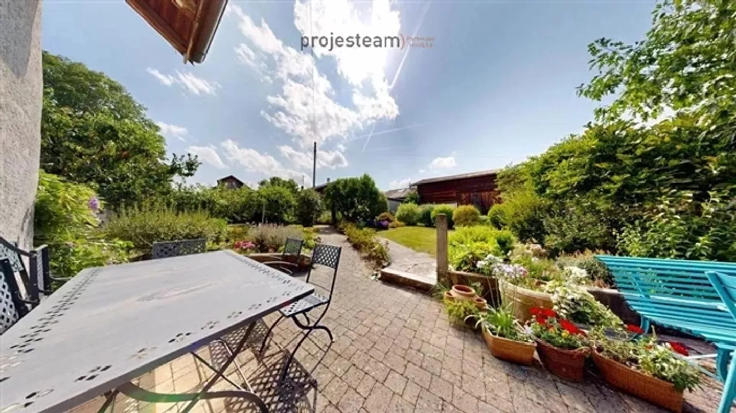 Volume, Character and Potential in a Historical and Renovated Farmhouse - Photo 13 of 20