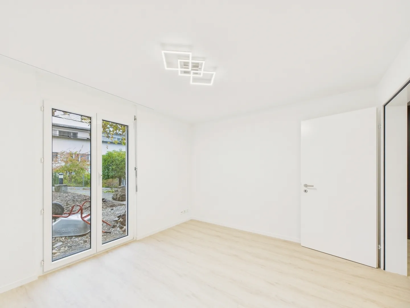 Modernes 6.5-Zimmer-Reiheneinfamilienhaus mit Seesicht in Horgen - Erstbezug nach Renovierung - Foto 11 von 13