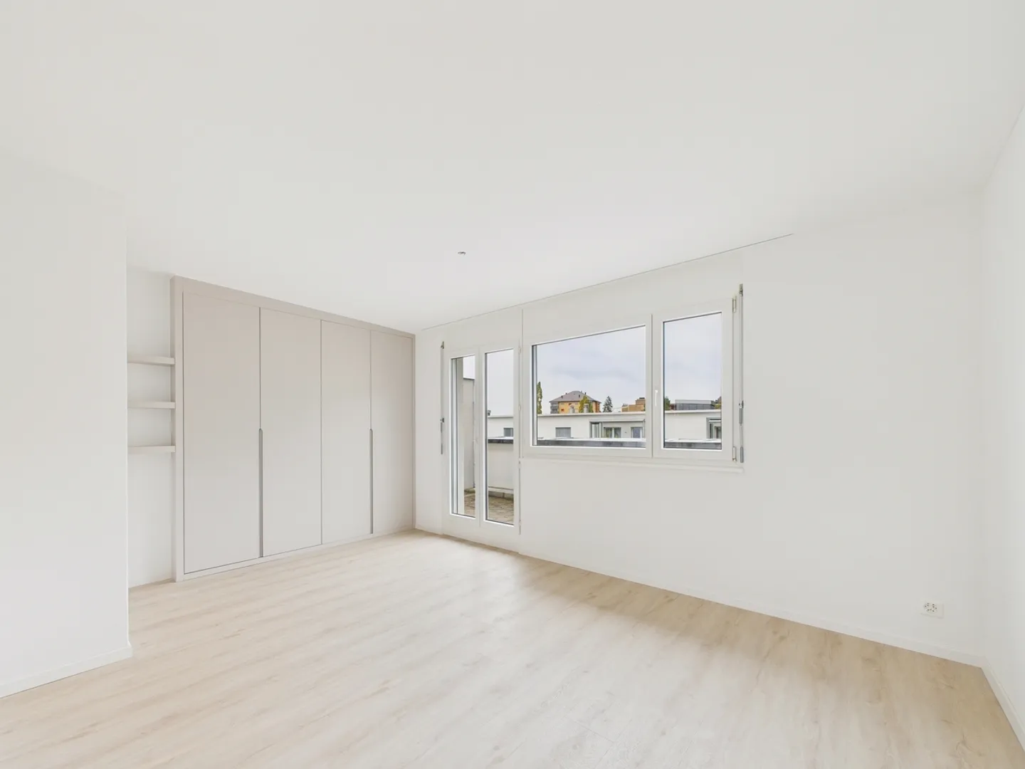 Modernes 6.5-Zimmer-Reiheneinfamilienhaus mit Seesicht in Horgen - Erstbezug nach Renovierung - Foto 10 von 13