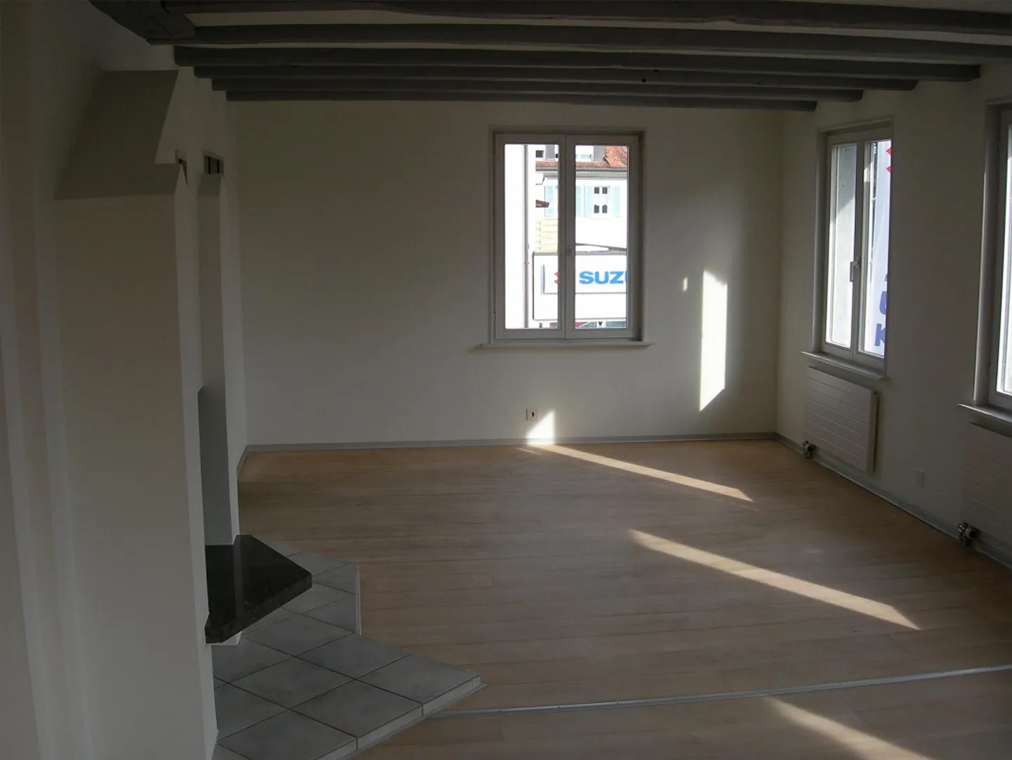 Single-family house with sales area - Photo 4 of 29