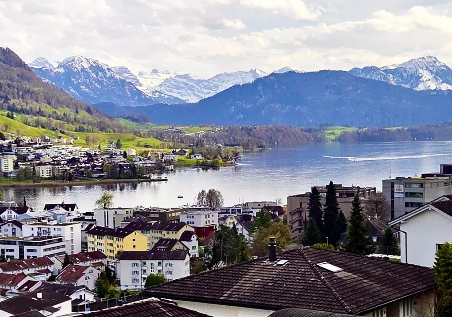 Appartement de 4,5 pièces entièrement rénové - Photo 4 sur 7