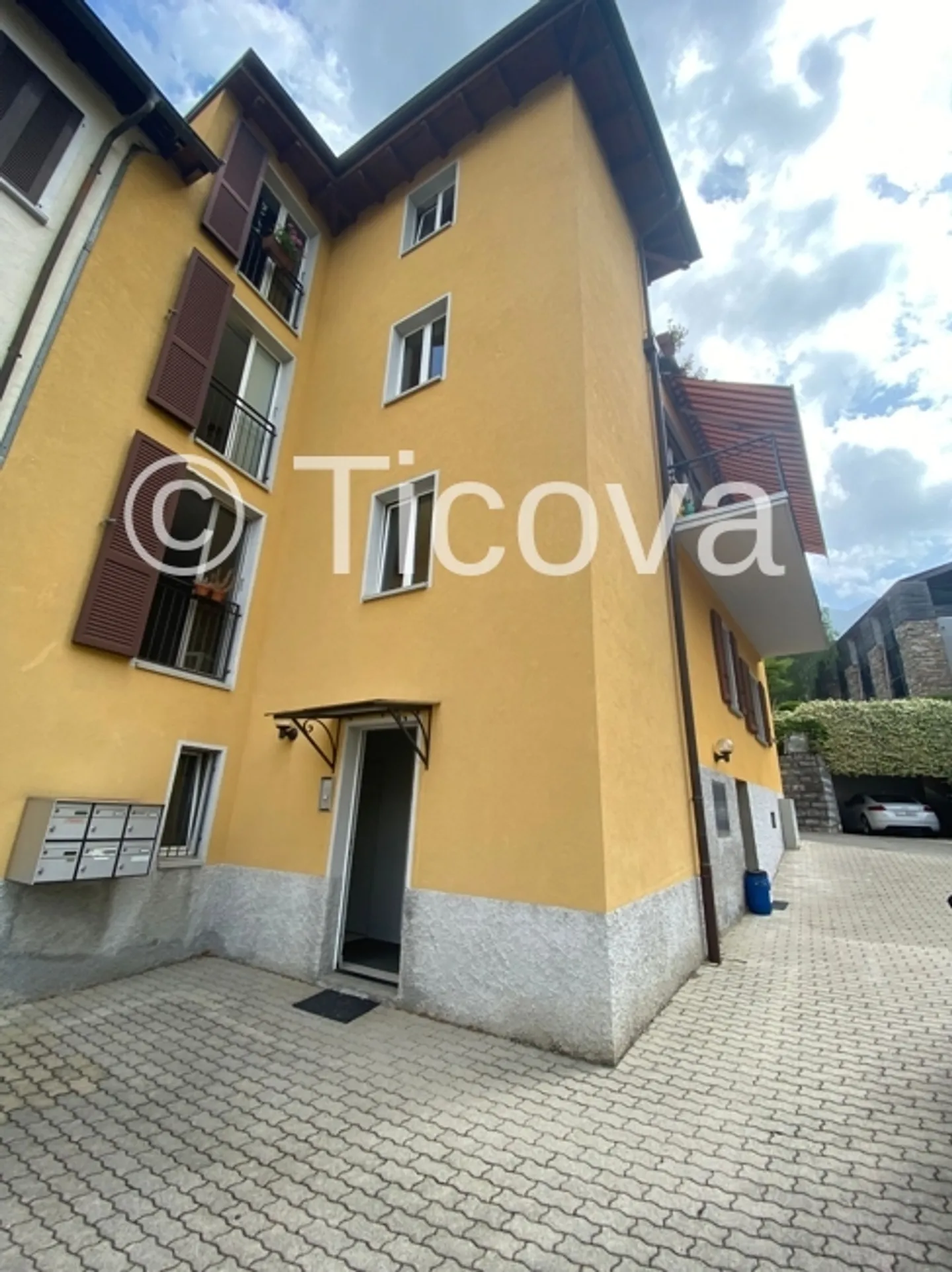 Charmante 2.5-Zimmer-Wohnung - Foto 1 von 7