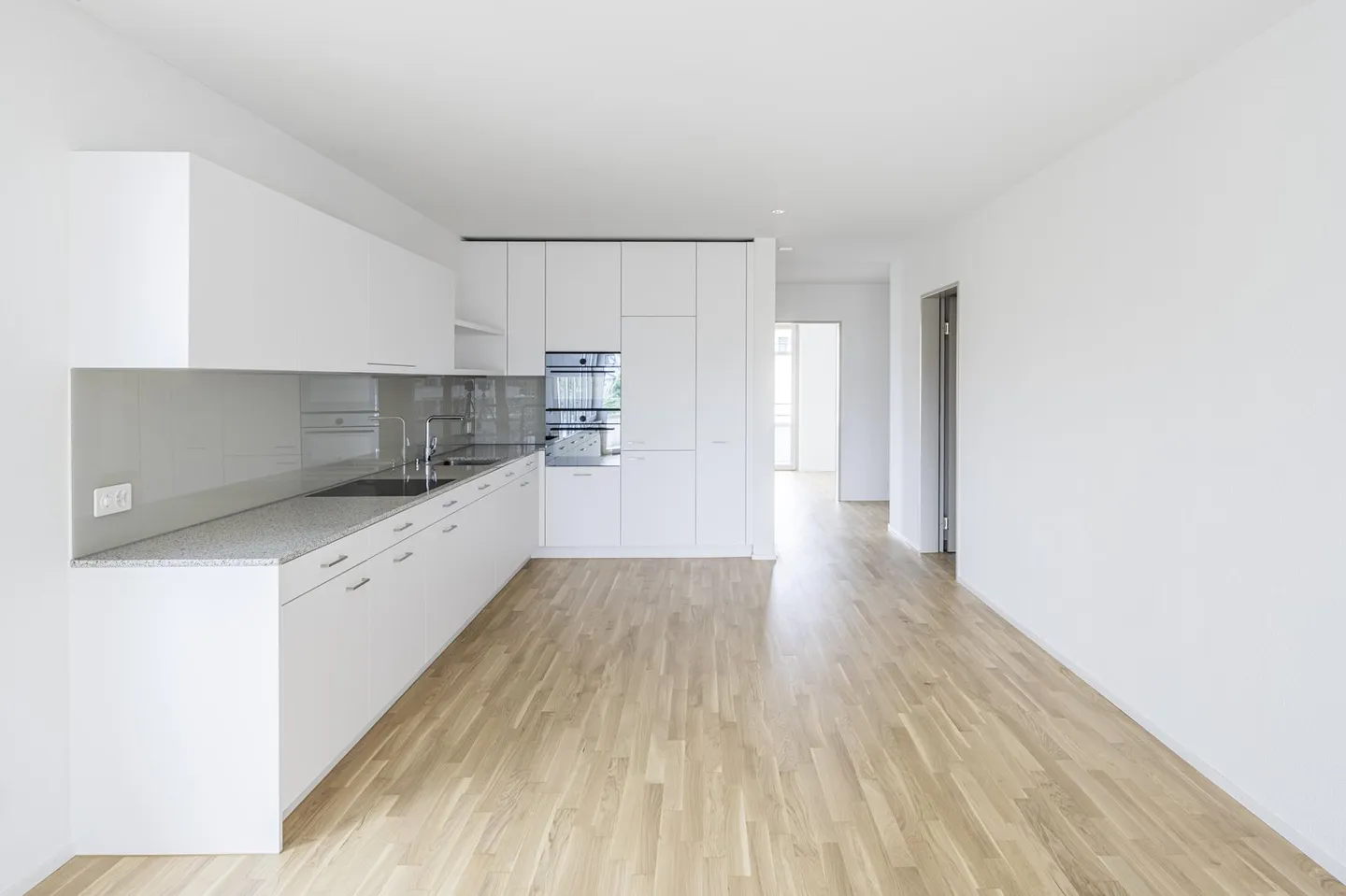 3.5 room apartment in Niederuzwil - Photo 2 of 3