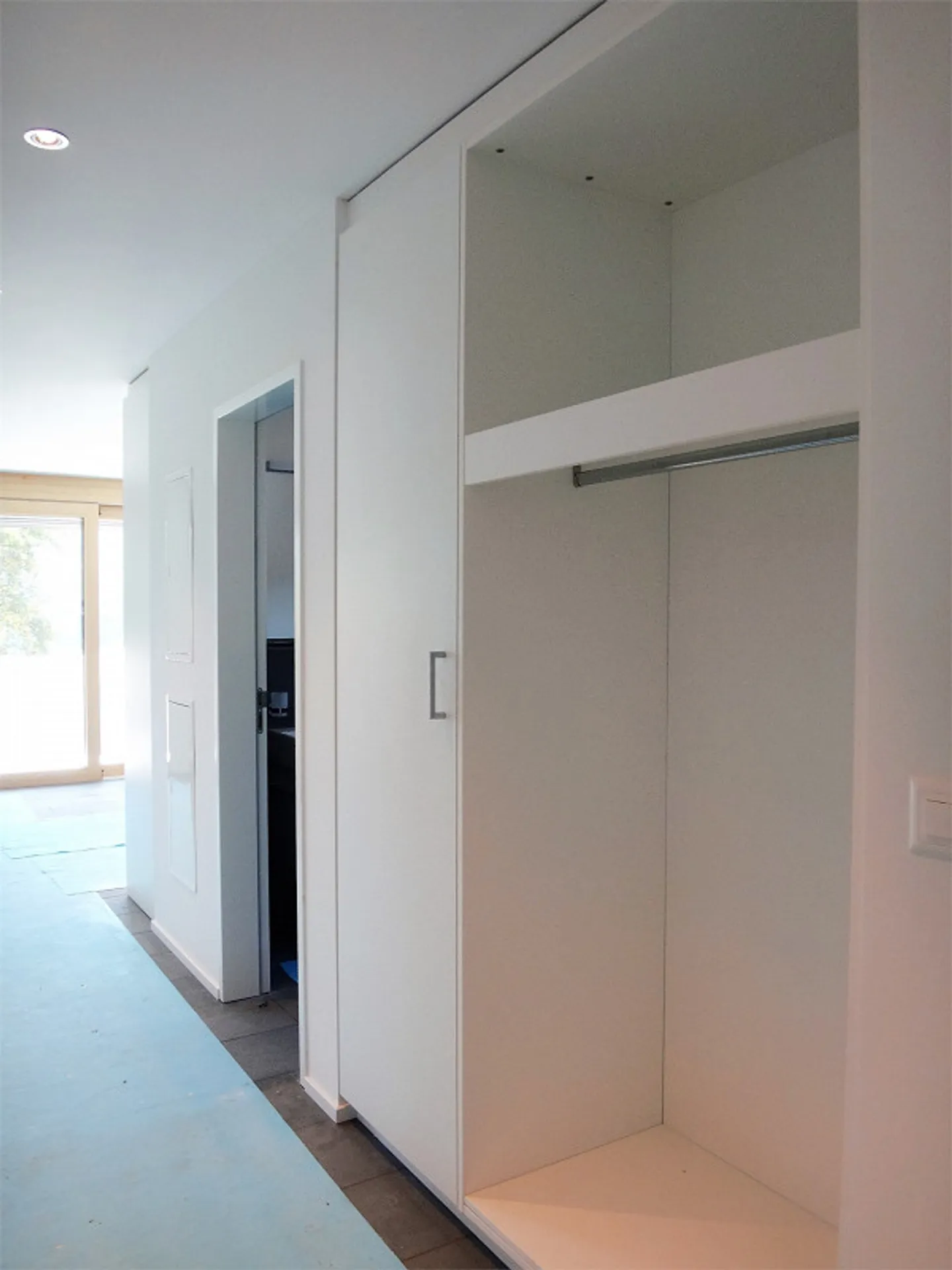Living in a 2-family house, 3-room apartment on the upper floor - Photo 9 of 14