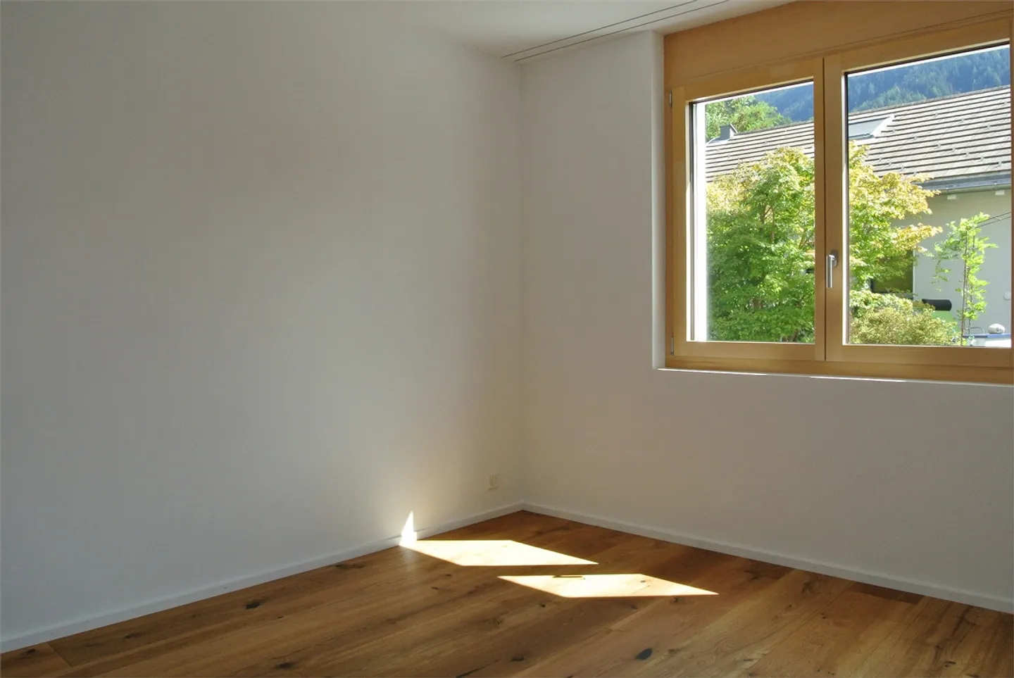 Living in a 2-family house, 3-room apartment on the upper floor - Photo 11 of 14