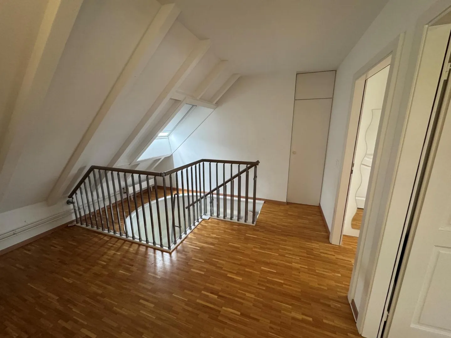 Apartment with 4½ rooms in the top floor duplex - Photo 6 of 9