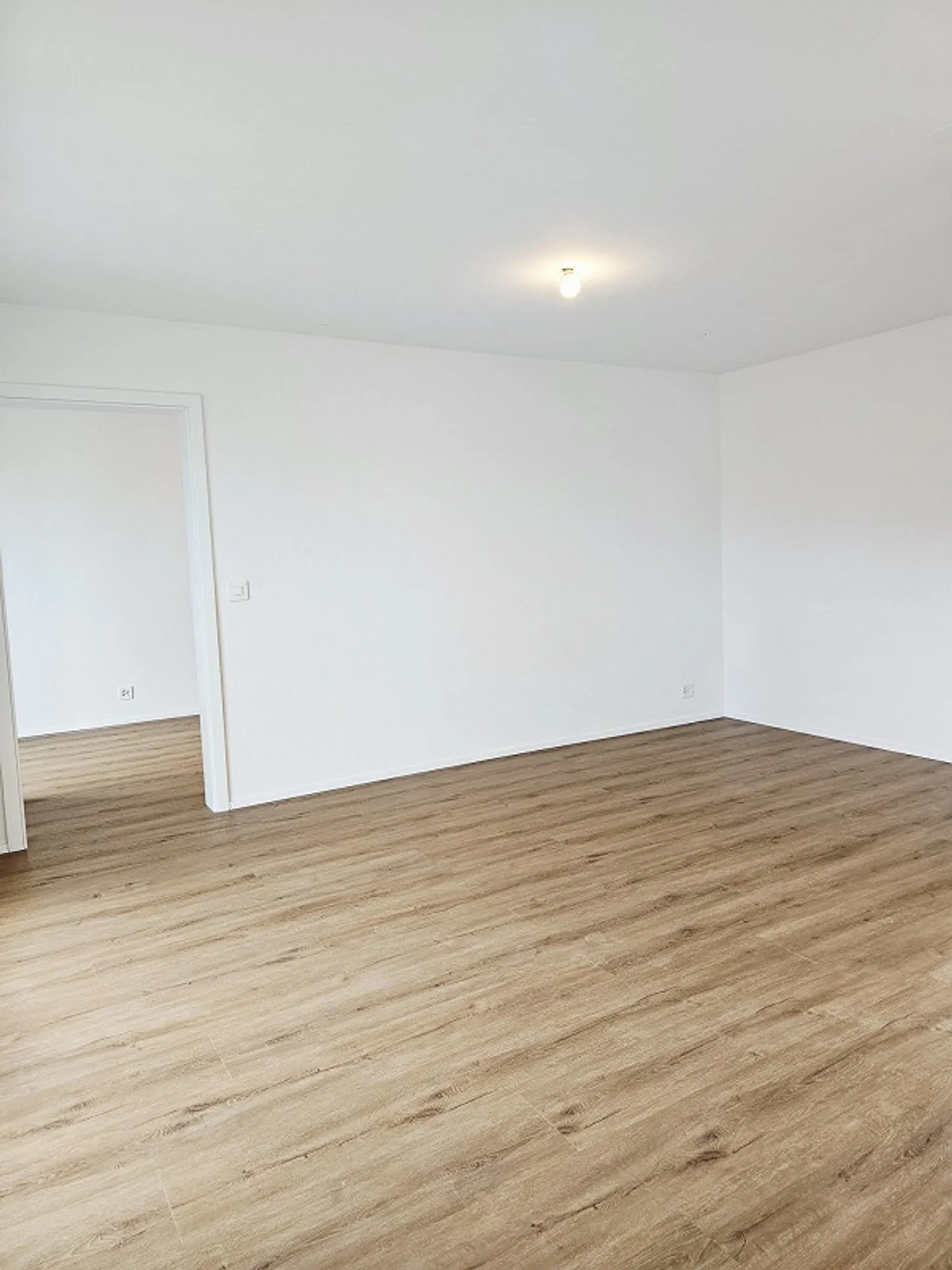 Prima occupazione con posizione perfetta - Appartamento 3.5 locali (502/505) - Foto 6 di 14