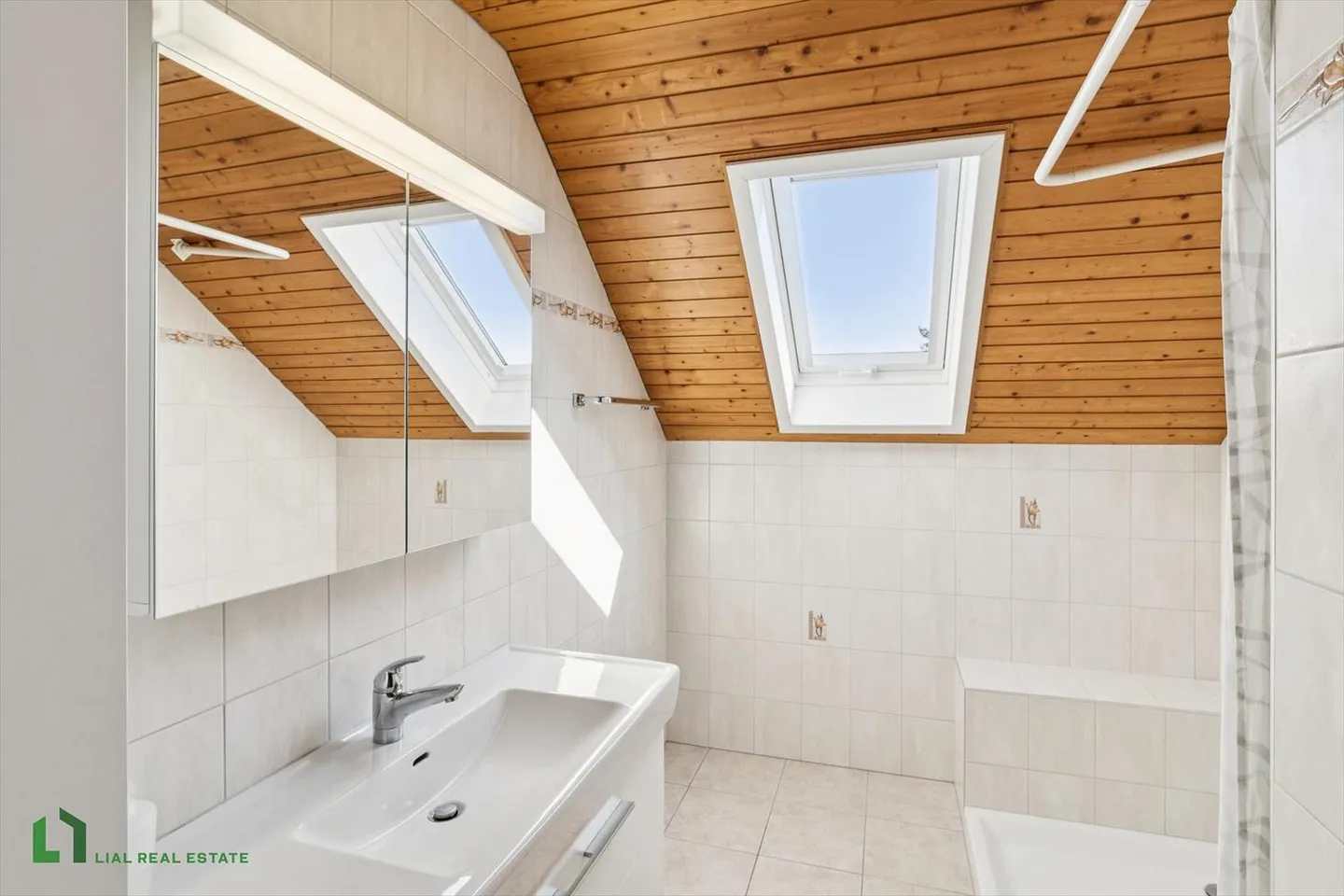 In esclusiva: Villa indipendente con grande terreno e vista libera - Foto 7 di 13