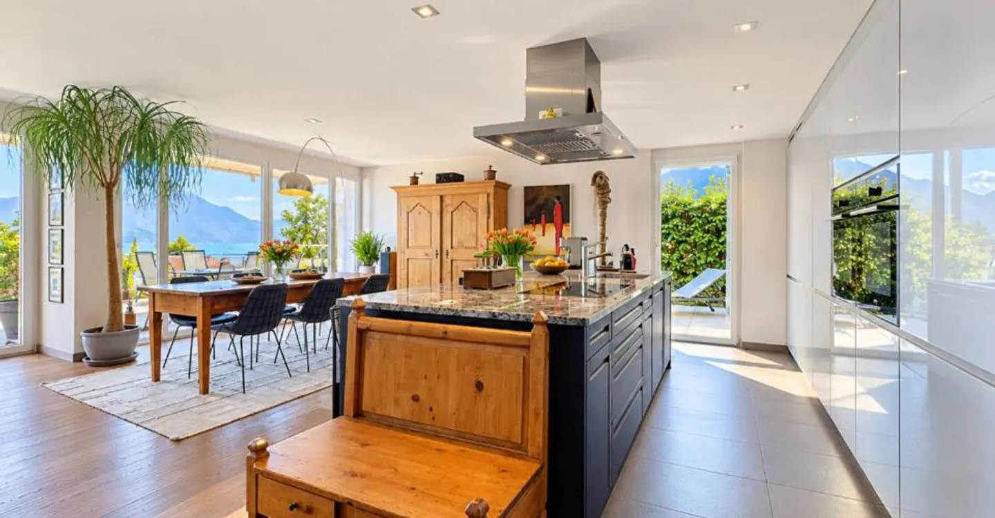 Superb 3.5-room apartment with large terrace and stunning lake view - Photo 5 of 10