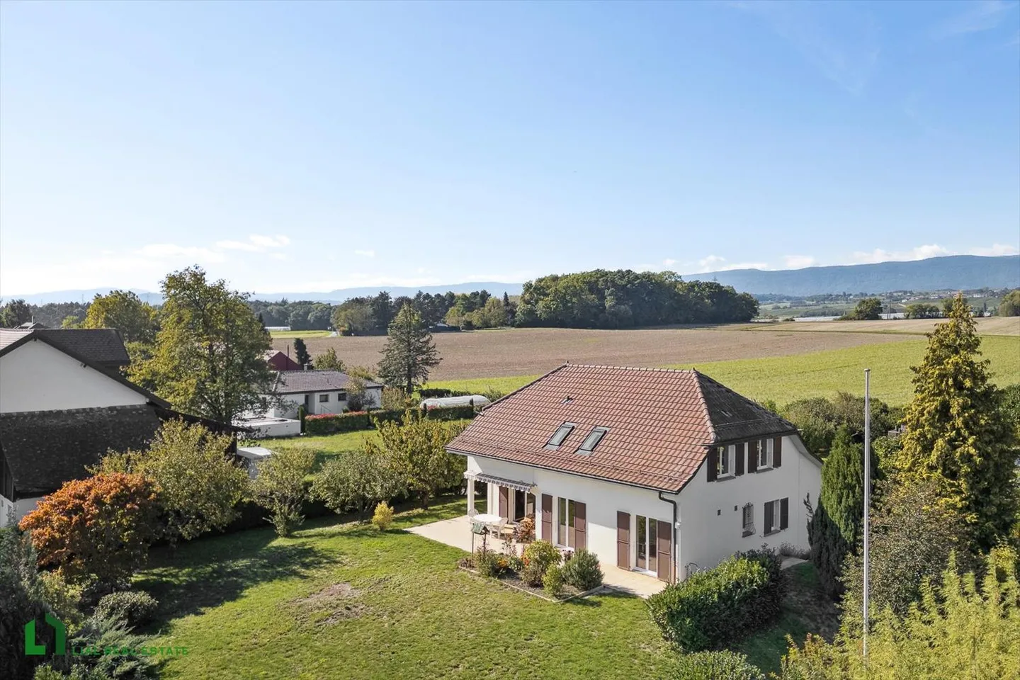 In esclusiva: Villa indipendente con grande terreno e vista libera - Foto 11 di 13