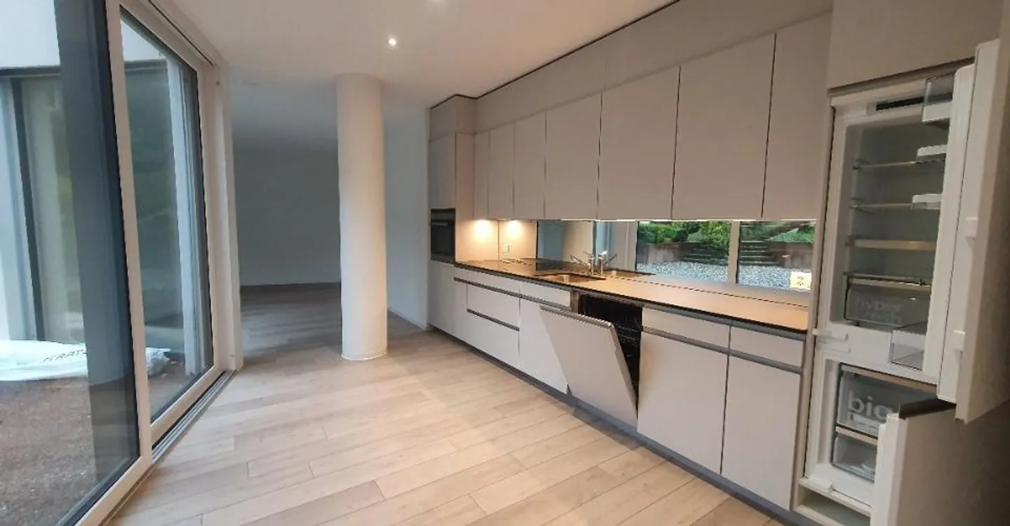 Appartement de luxe avec terrasse - Photo 2 sur 9