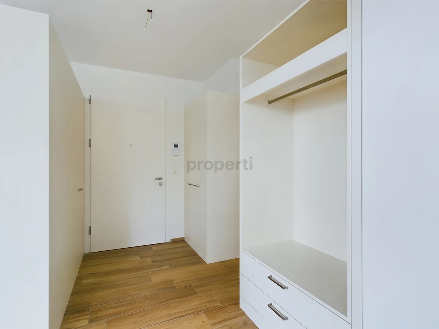 Modern Living in a Central Location - Charming 2.5-Room Apartment in St. Gallen - Photo 8 of 10