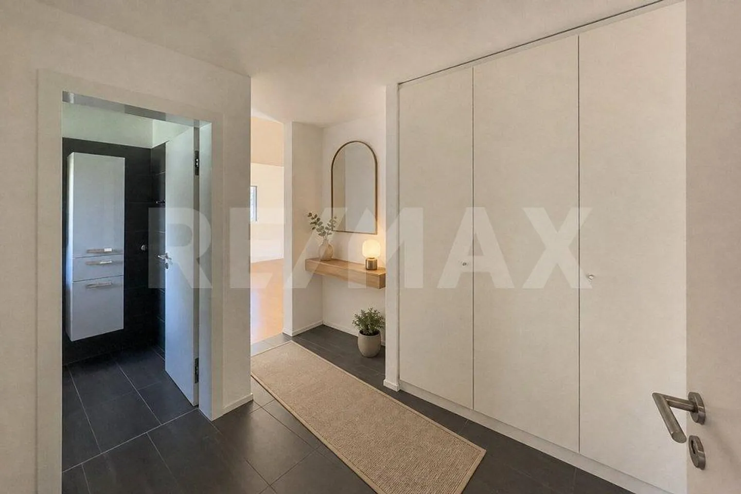 Appartement lumineux de 4.5 pièces au dernier étage - Photo 8 sur 13