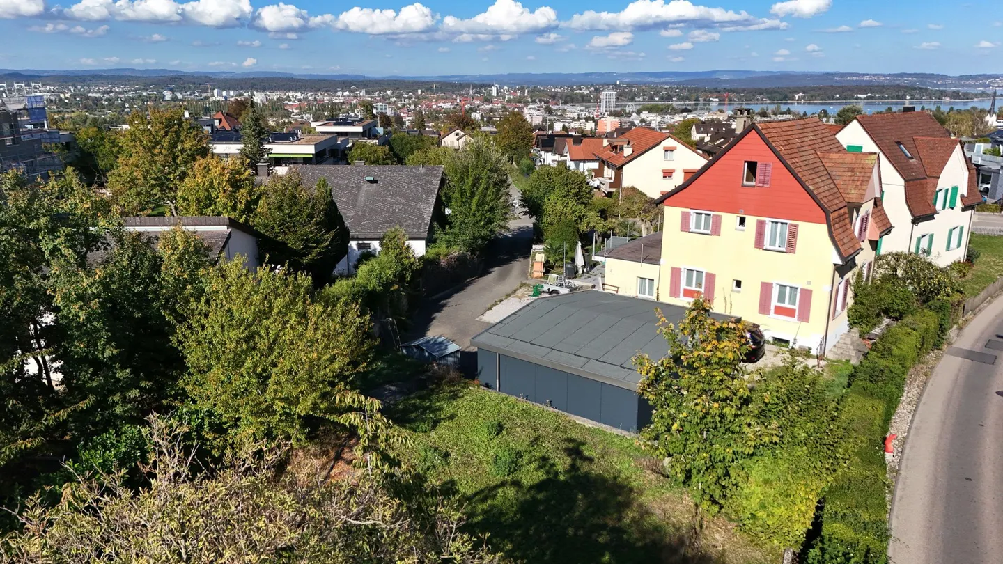 Attractive building plot with existing single-family house in Kreuzlingen - 1,026 m² - Photo 2 of 7