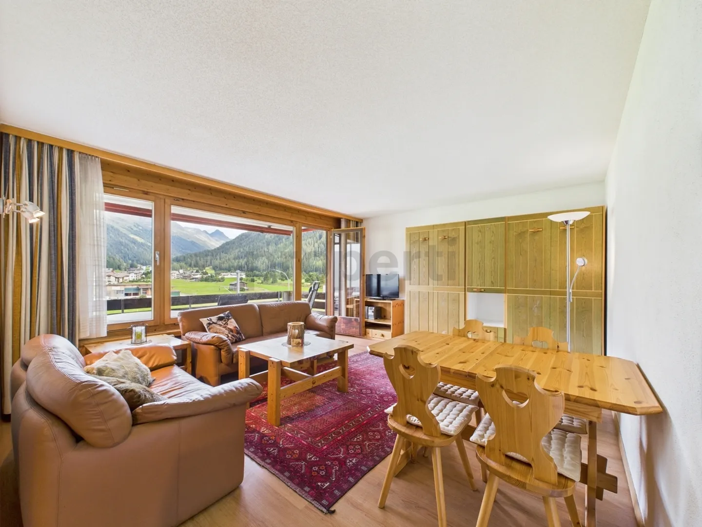 Bellissimo e moderno appartamento con 2 camere a Davos, Canton GR - Foto 1 di 10