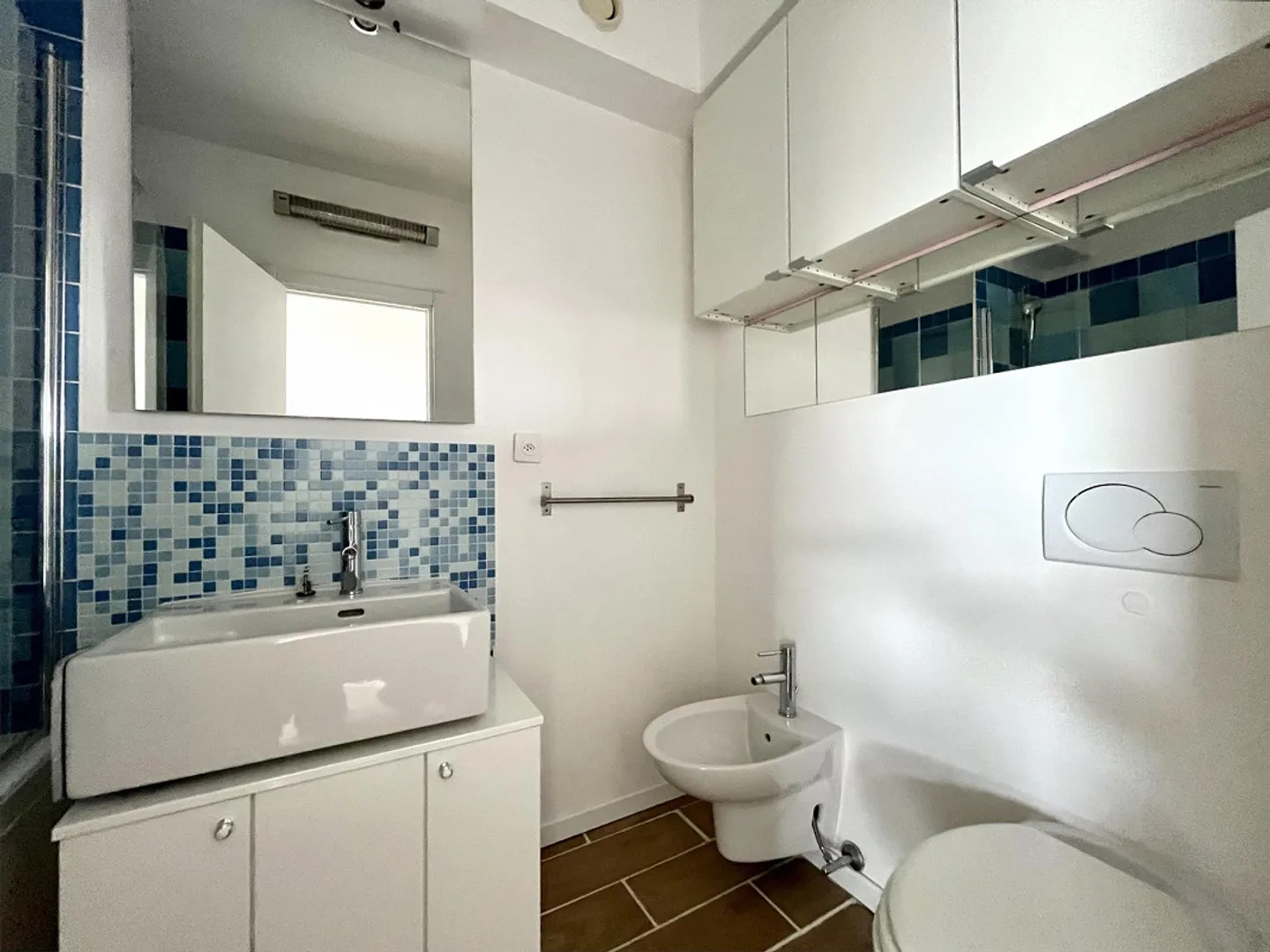 Helles 2.5-Zimmer-Wohnung mit Terrasse in Coldrerio - Foto 7 von 9