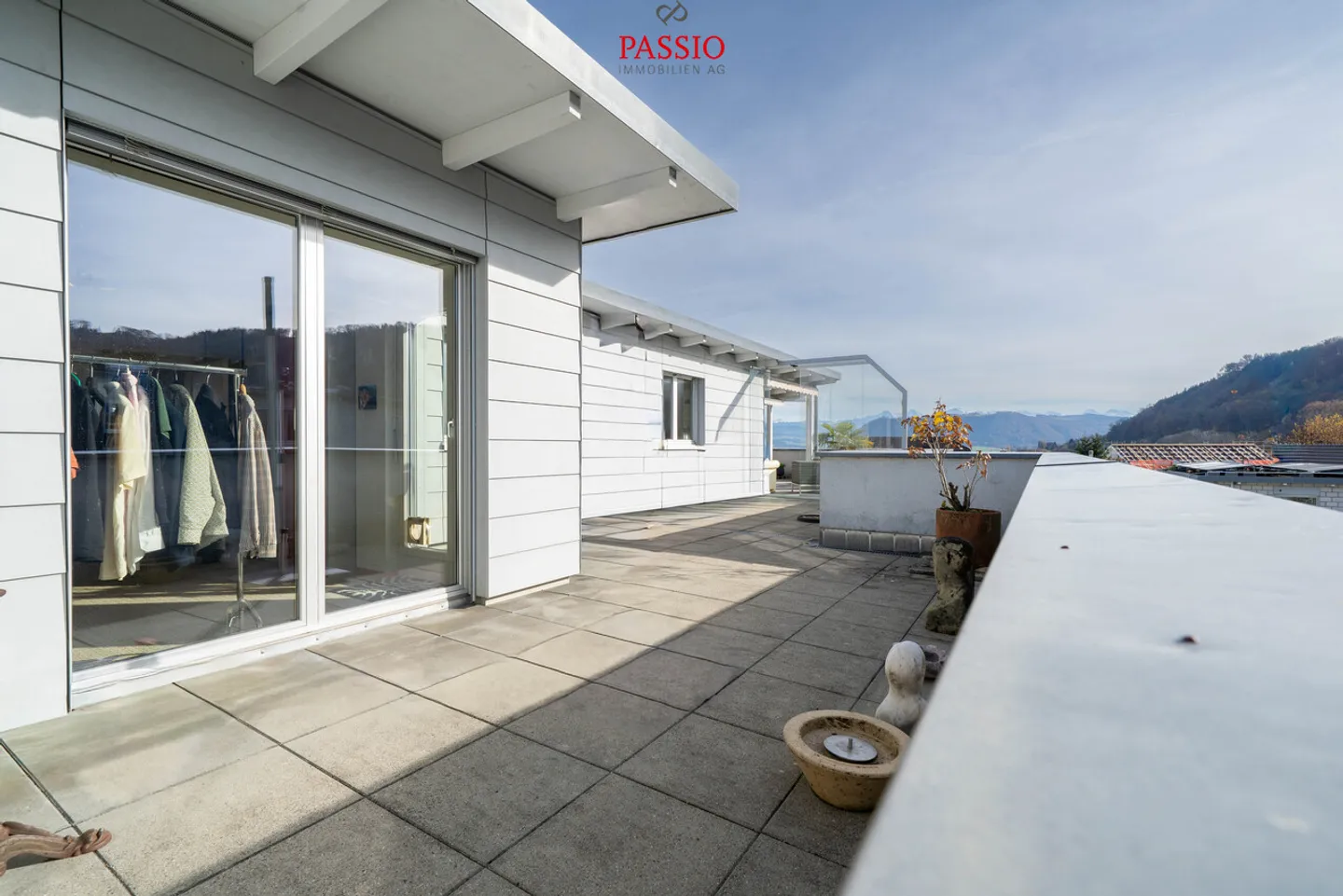 Wunderschöne 4,5-Zimmer-Attika-Wohnung mit 61.9m² Terrasse  - Foto 24 von 31