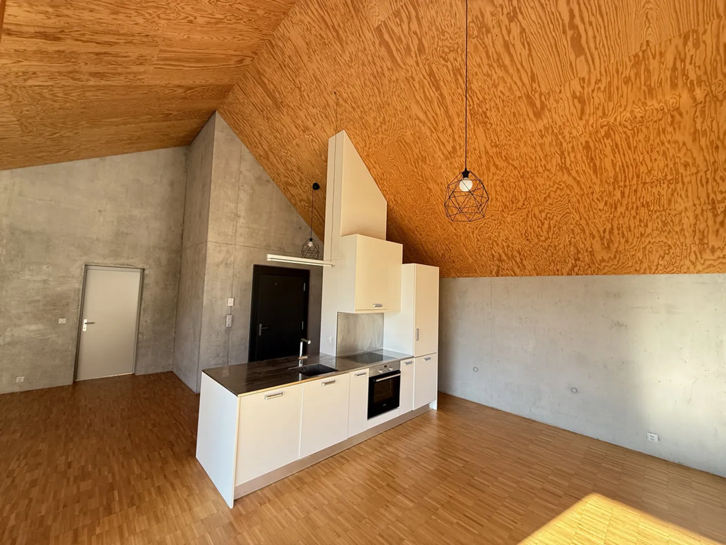 Loggia with a breathtaking view - Photo 4 of 12