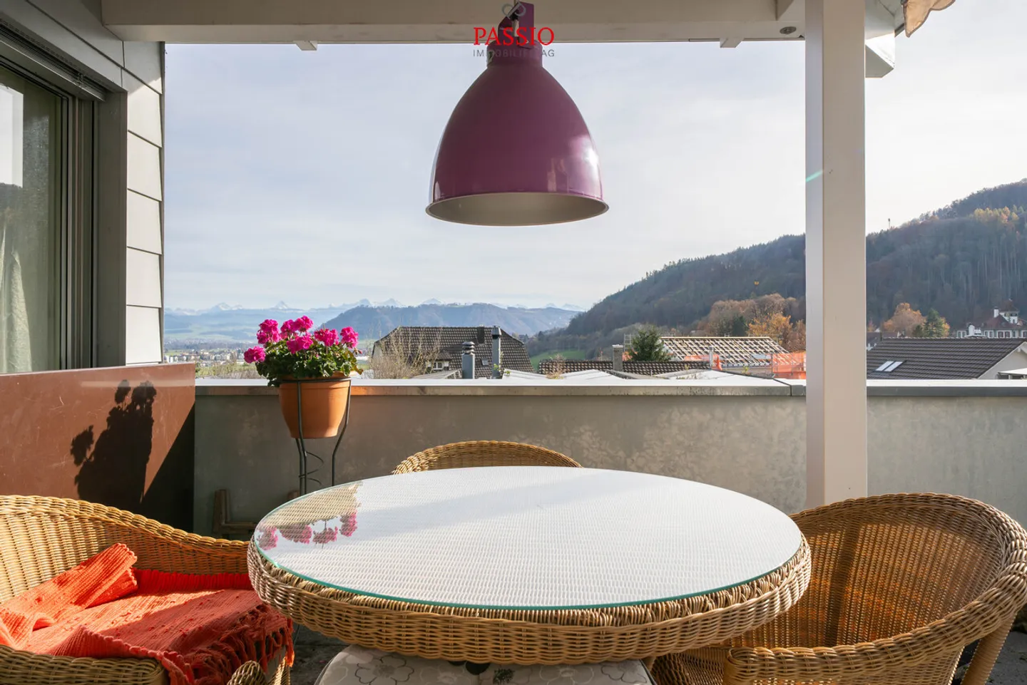 Wunderschöne 4,5-Zimmer-Attika-Wohnung mit 61.9m² Terrasse  - Foto 26 von 31