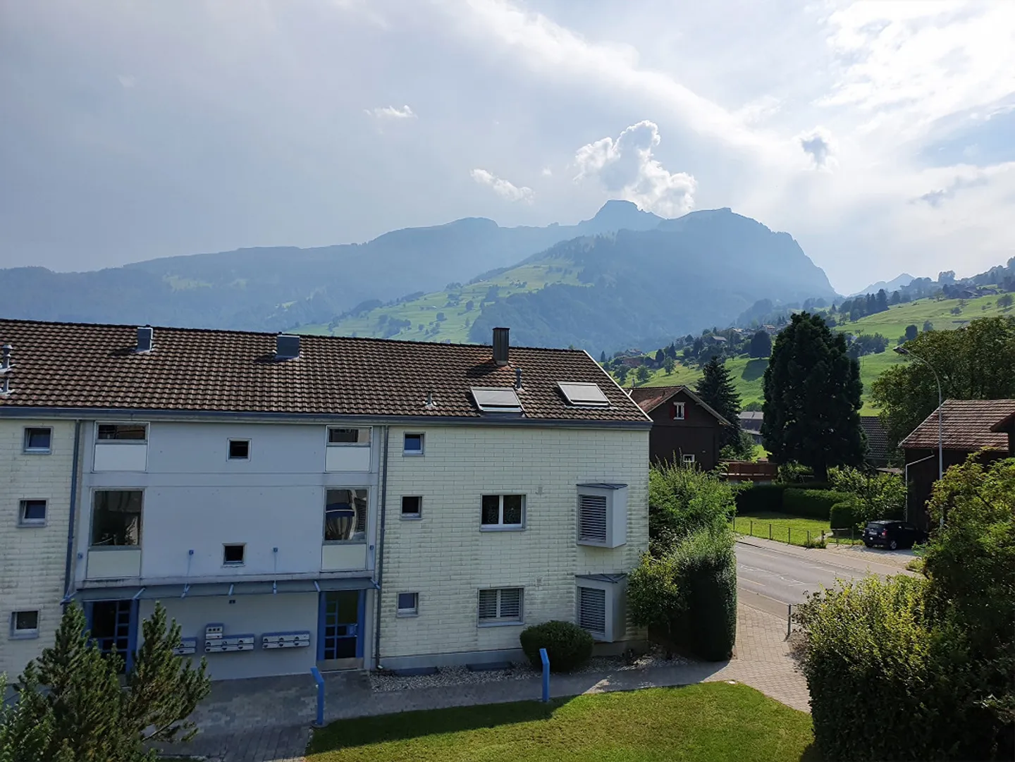 Familien-Wohnung an attraktivem Standort zu vermieten - Foto 2 von 20