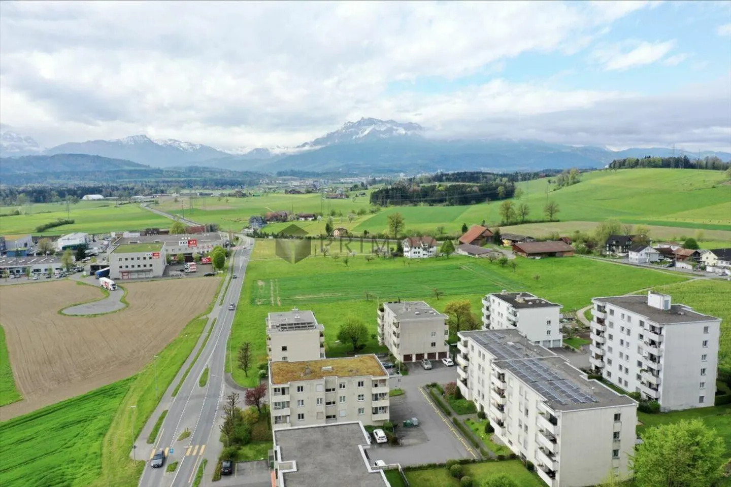 Spazio per la creatività e la famiglia: Appartamento esclusivo di 4,5 stanze con sala hobby a Eschenbach - Foto 11 di 11