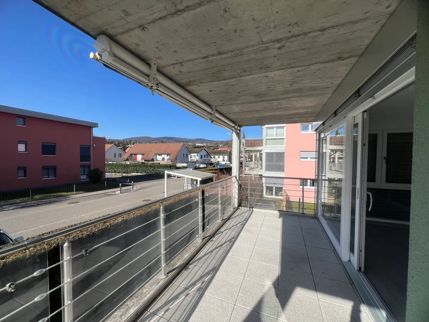 Modern - spacious - central! - Photo 1 of 17