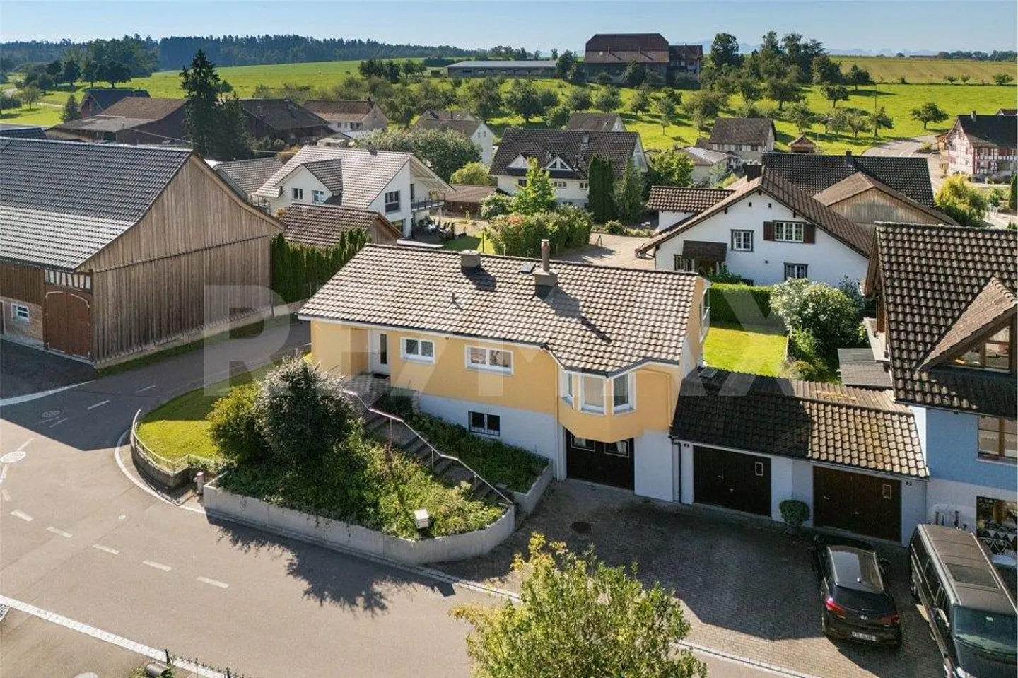 Maison individuelle élégante à la campagne (approuvée par la banque) - Photo 2 sur 13