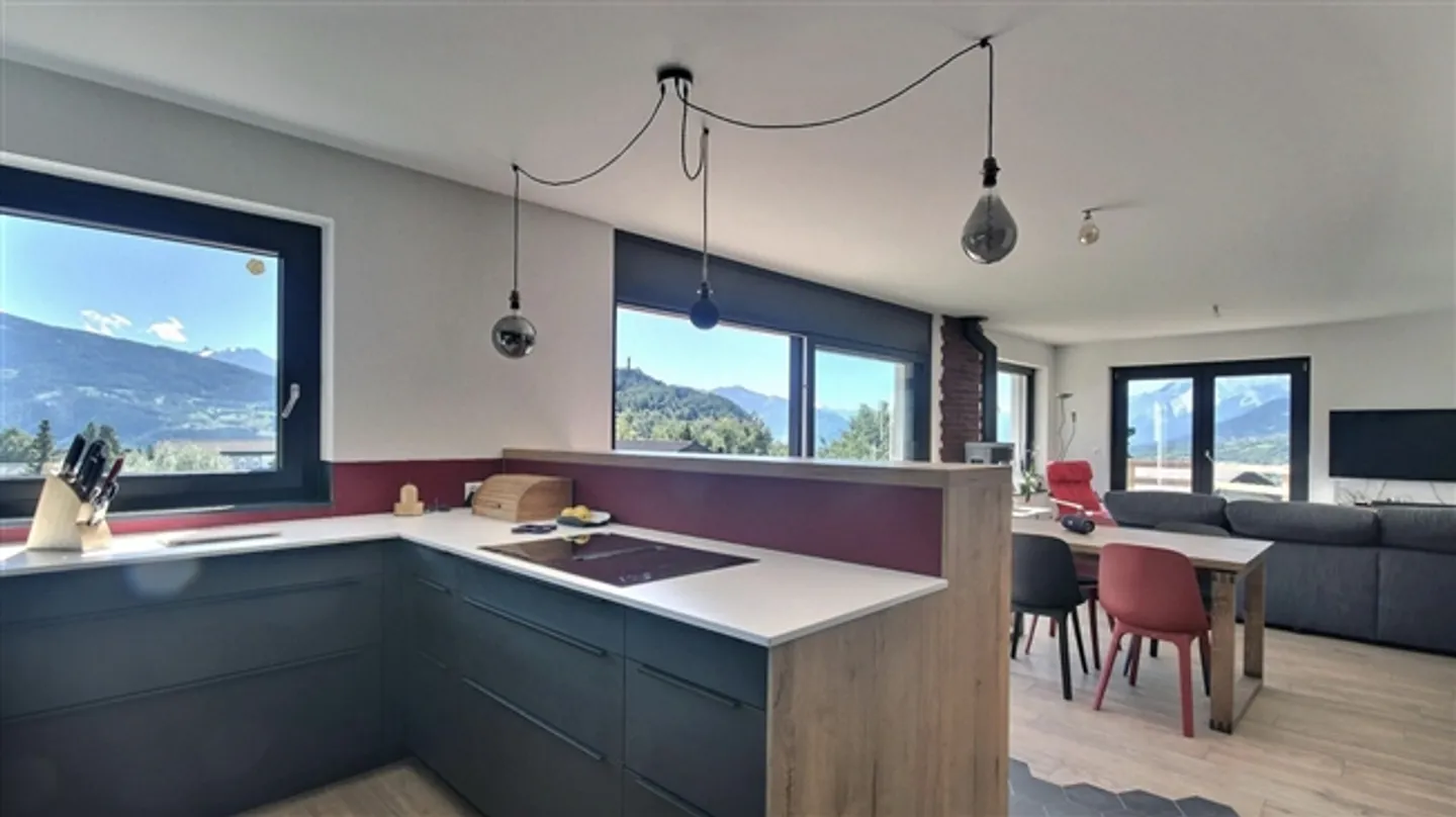 Außergewöhnliche Villa mit Seeblick - Foto 6 von 13