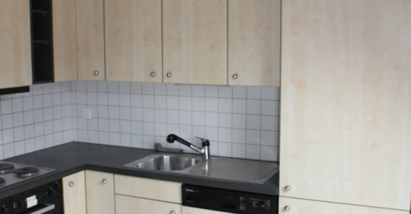 Appartement Charmant avec Hauteur Sous Plafond - Photo 6 sur 8