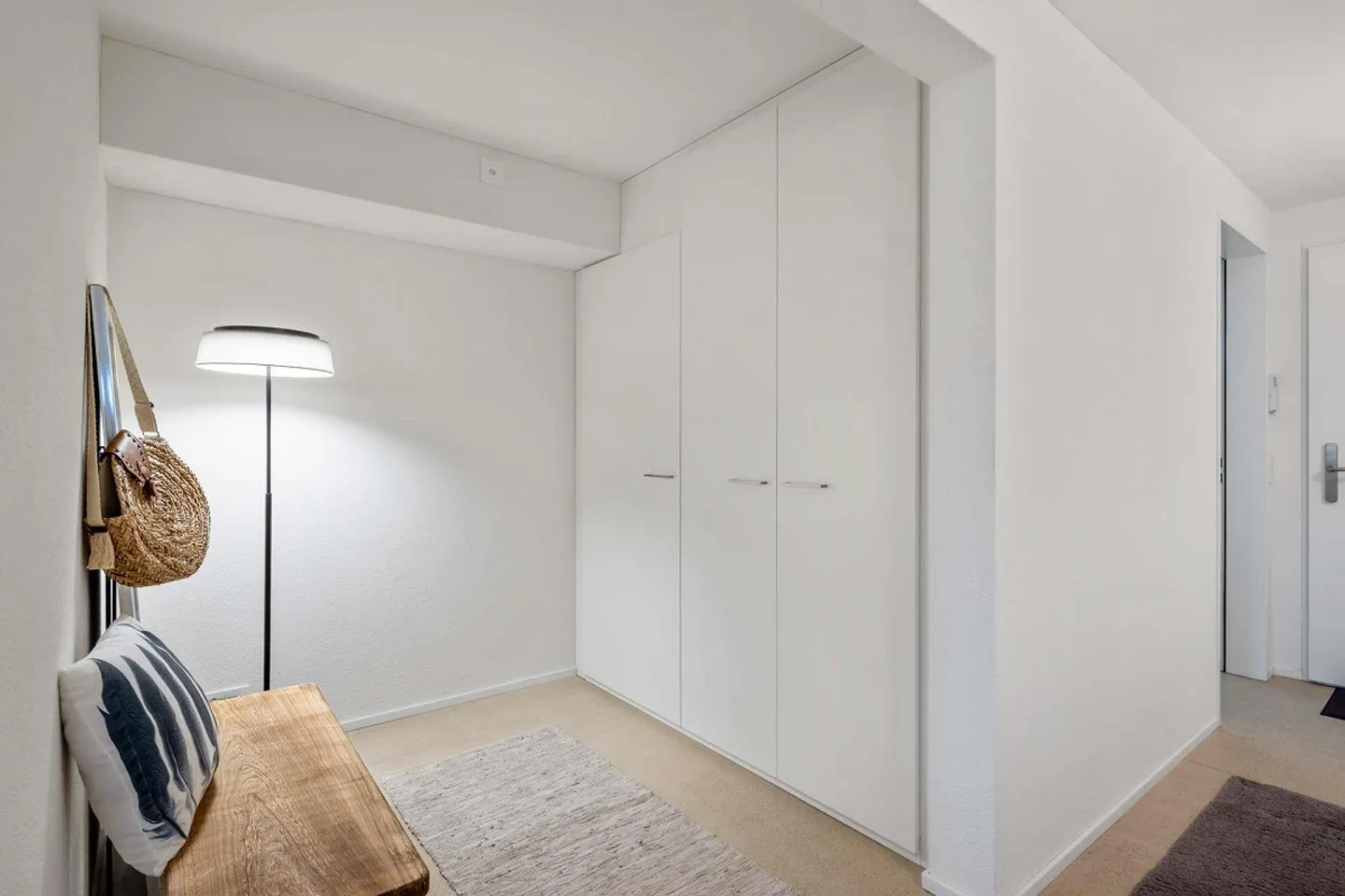 Modern 2.5 Room Apartment with a View - First Occupancy - Photo 6 of 8