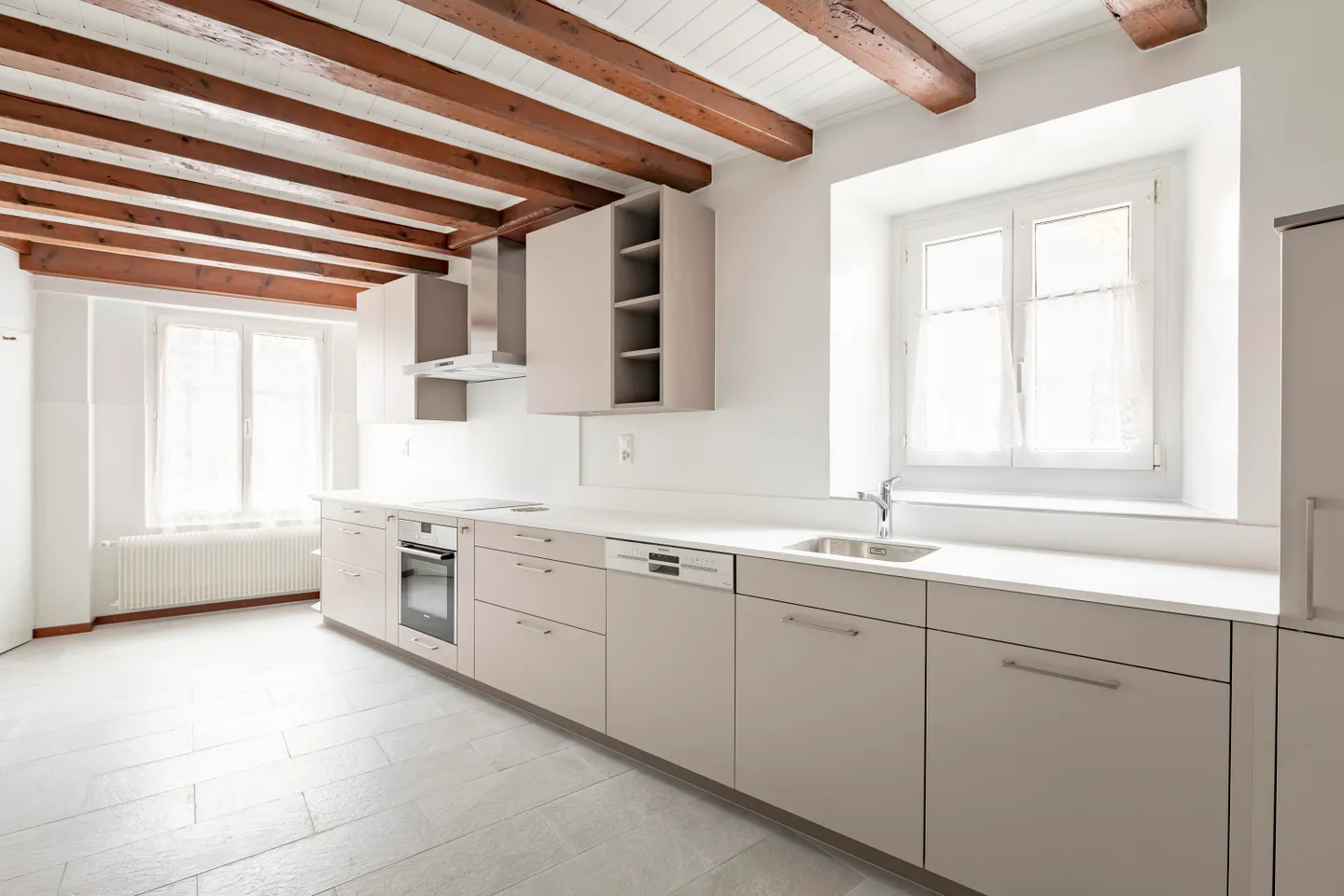 Affascinante Casa Familiare Vicino alla Stazione - Foto 2 di 3