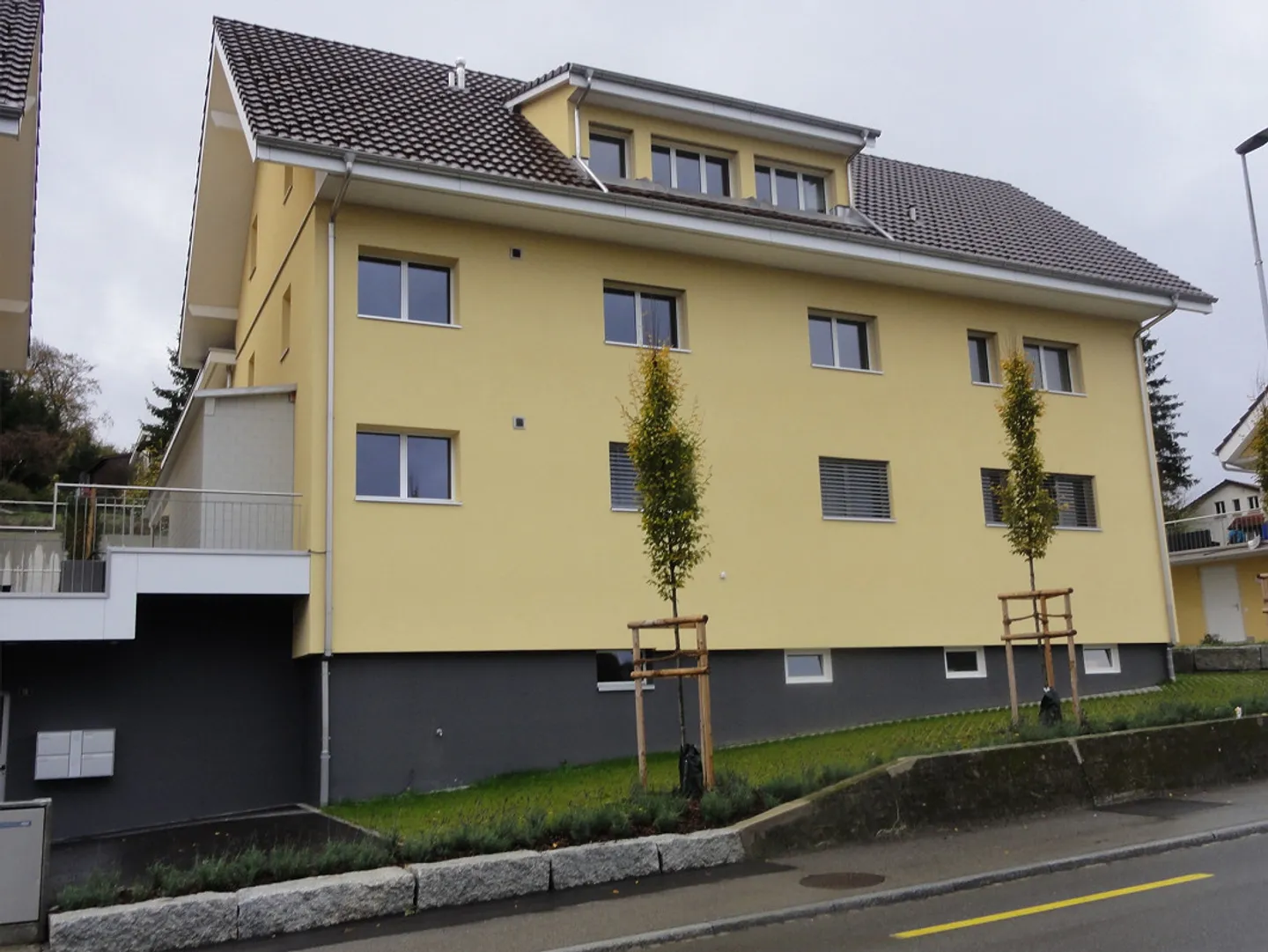 3-Year-Old Penthouse Apartment with Large Terrace - Photo 13 of 13