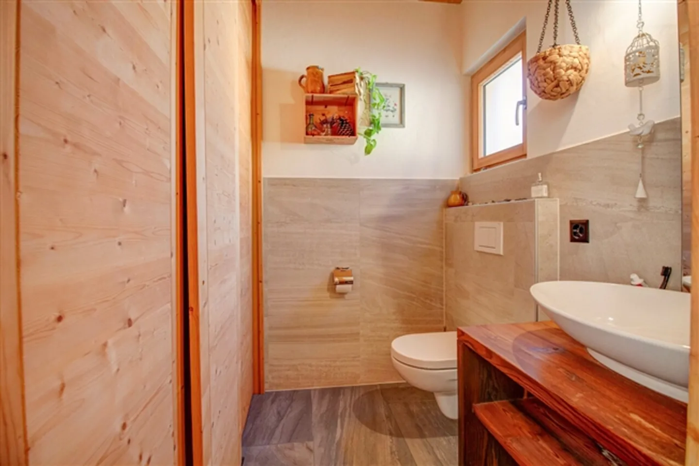 «Große Neubauvilla in Champsec» - Foto 16 von 17