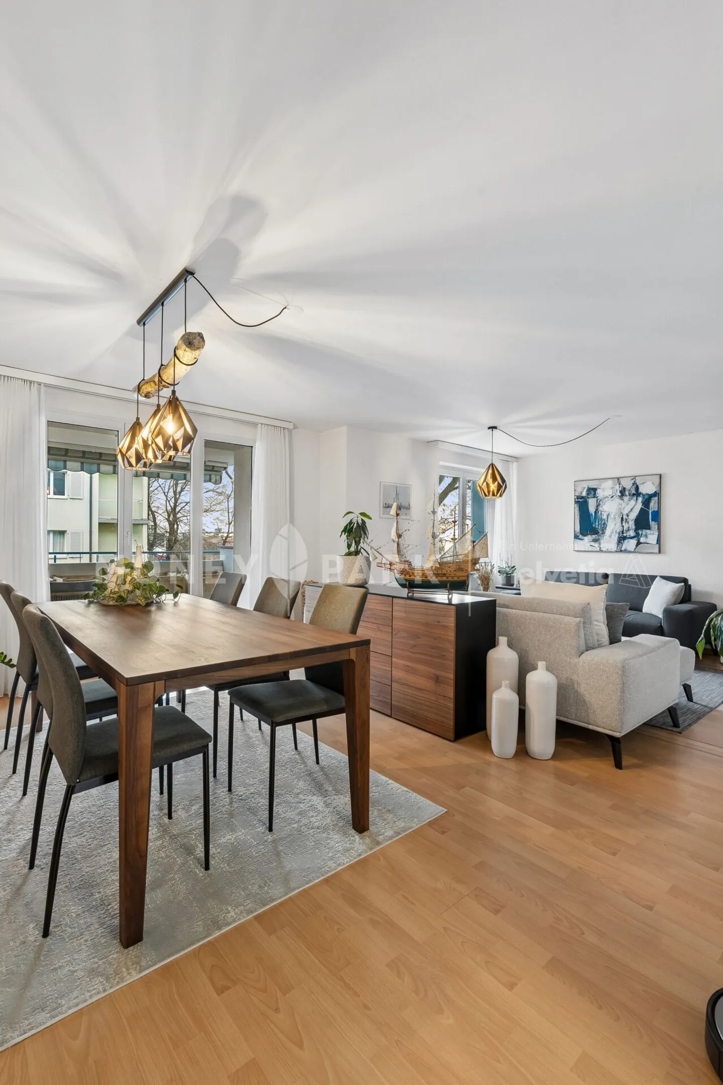 Appartamento 3,5 locali con due balconi. Stile. Generosità. Qualità. - Foto 4 di 11