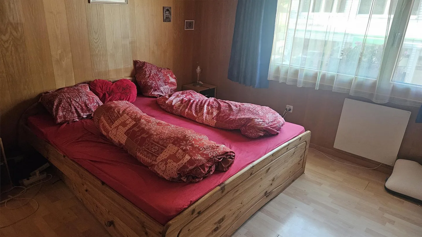 5 Zimmer Einfamilienhaus mit 4 Garagen am Fusse des Köbelisberg - Foto 7 von 23