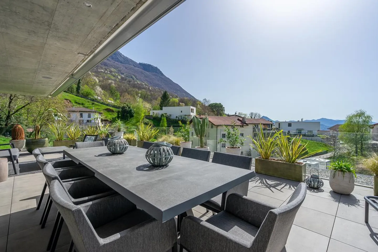 Immaginate di tornare a casa in questo splendido attico duplex con terrazza panoramica - Foto 4 di 8