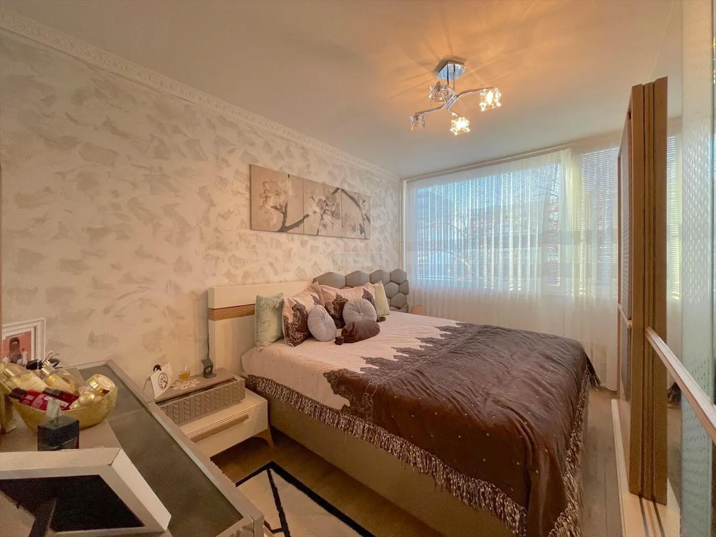 Magnifico appartamento ristrutturato di 4,5 stanze a Meyrin - Foto 4 di 8