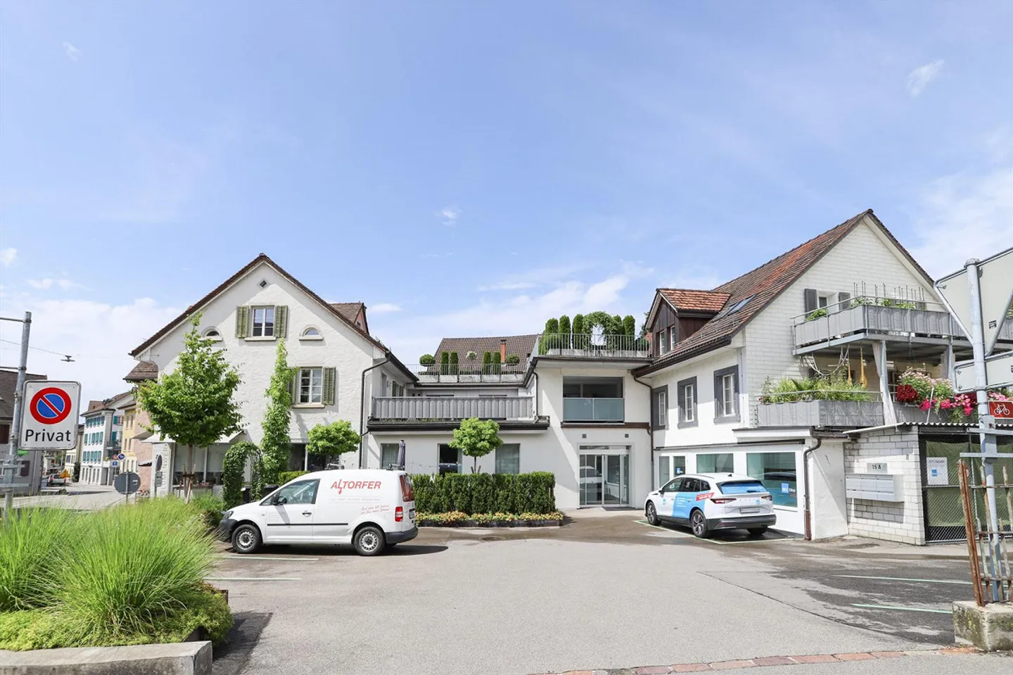 Modern & Central Living - Photo 10 of 10