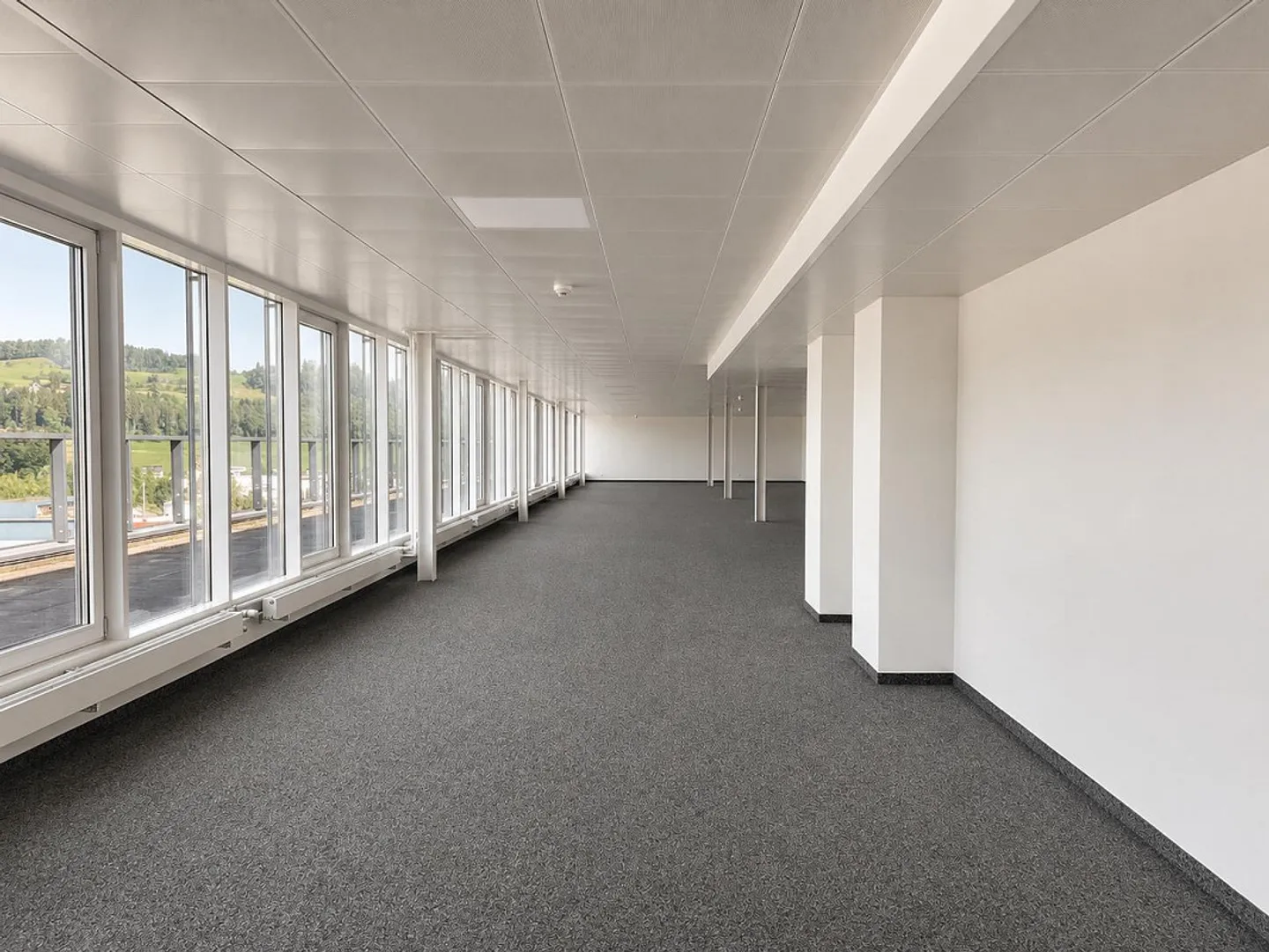 Bureau penthouse exclusif avec vue et personnalité - Photo 4 sur 10