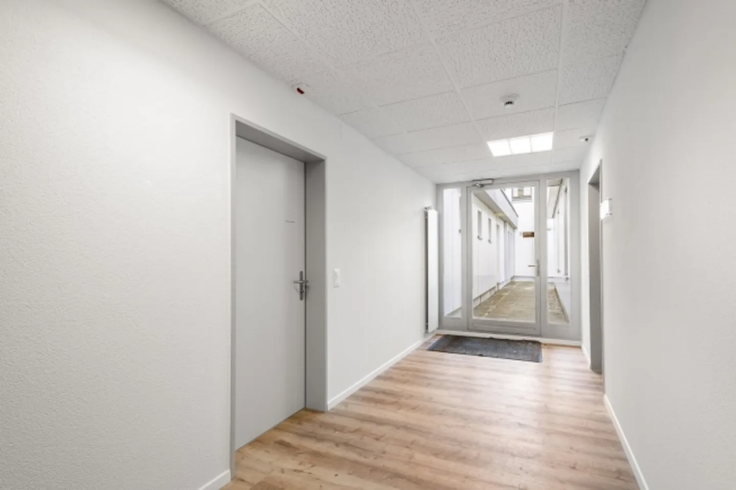 Spazio ufficio/commerciale attraente di 317 m² in una posizione centrale a Berikon in affitto! - Foto 5 di 13
