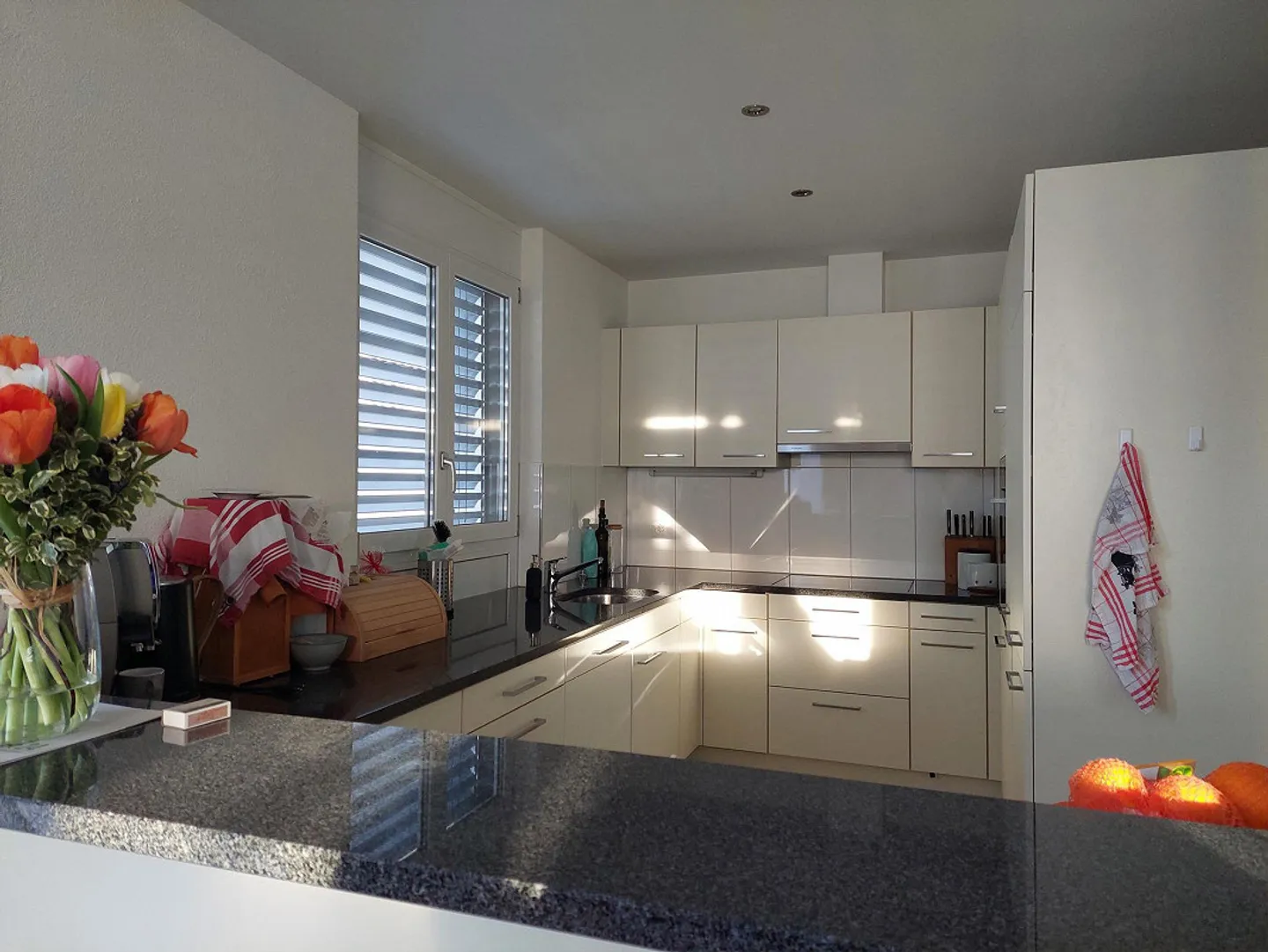 Helle 5.5-Zimmer Wohnung - Foto 2 von 10