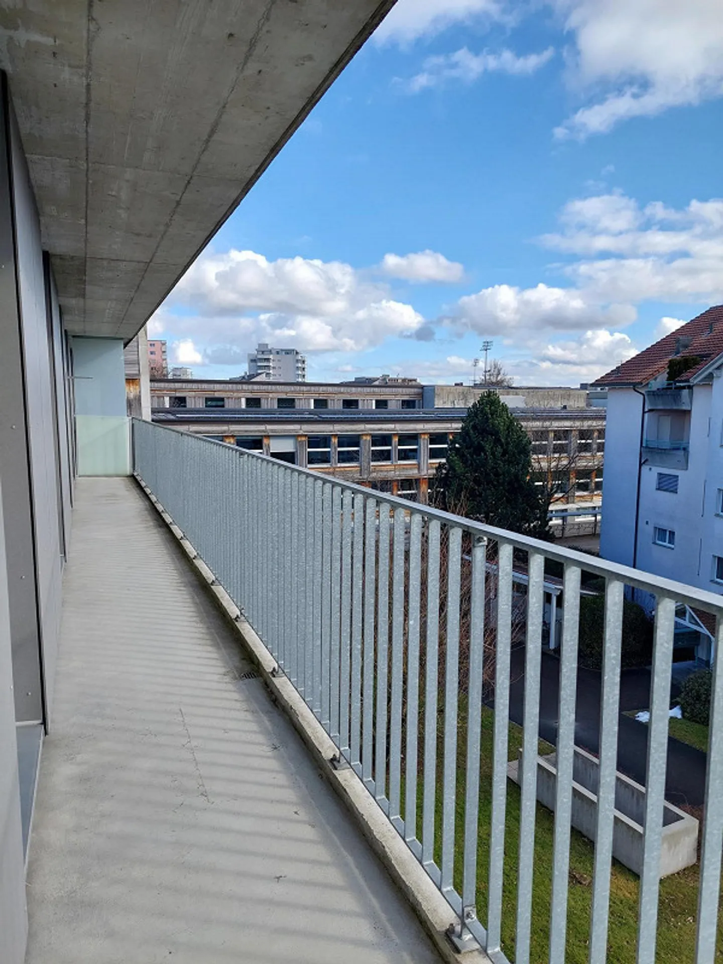 Helle 5.5-Zimmer Wohnung - Foto 3 von 10